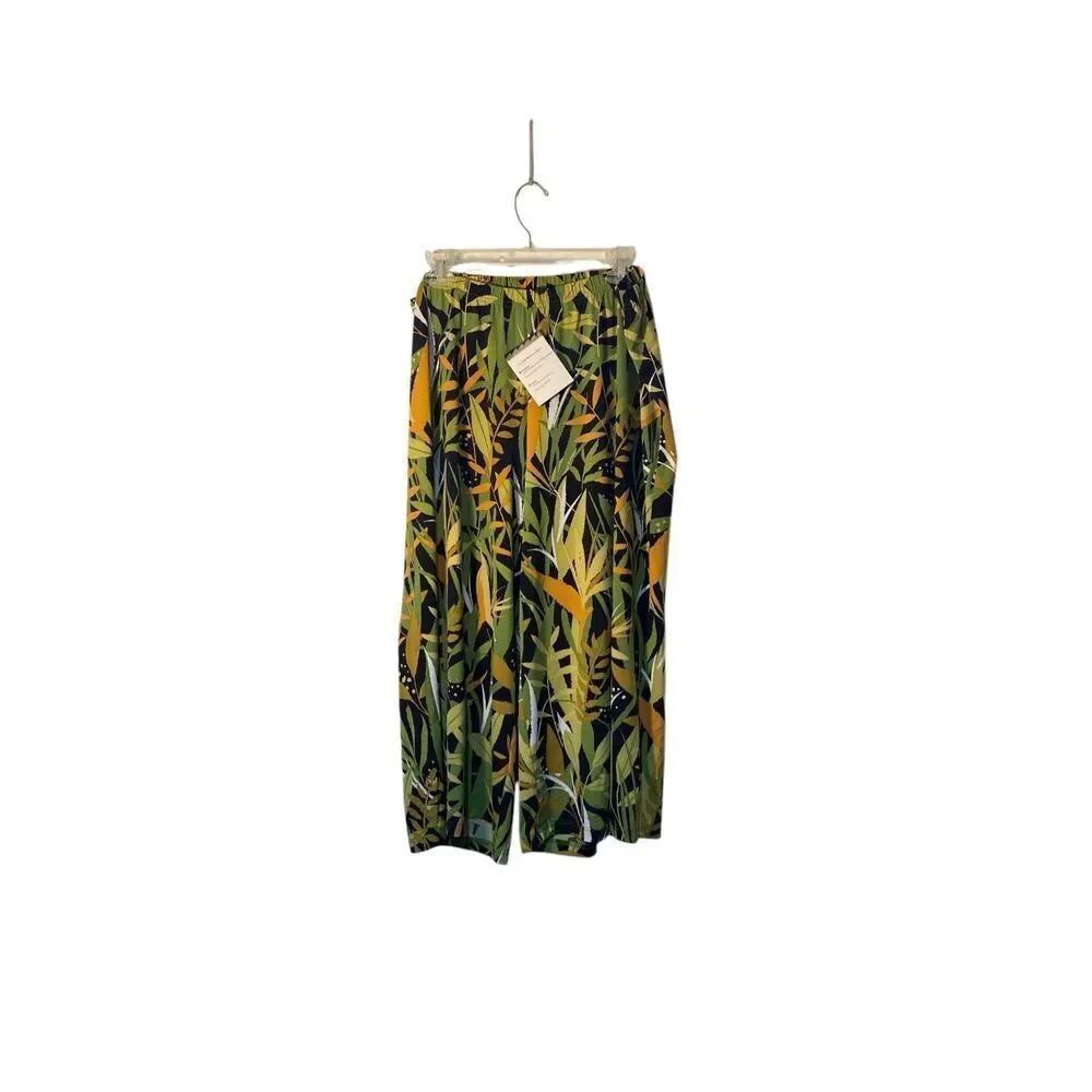 NWT Bob Mackie women’s green floral wide leg pull on culotte large